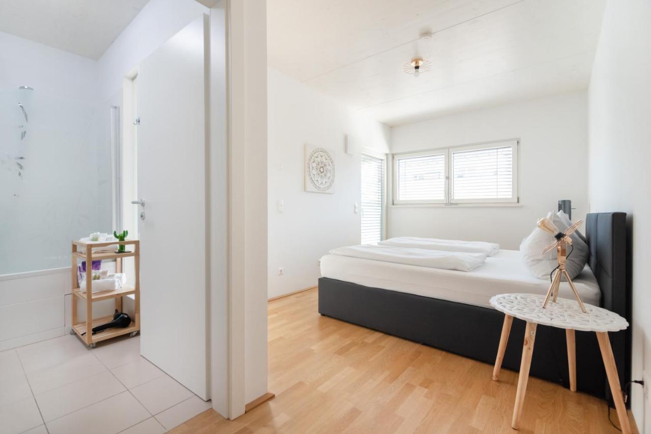 Helles, Neues Dg Apartment Mit Blick Zum Donauturm Vídeň Exteriér fotografie