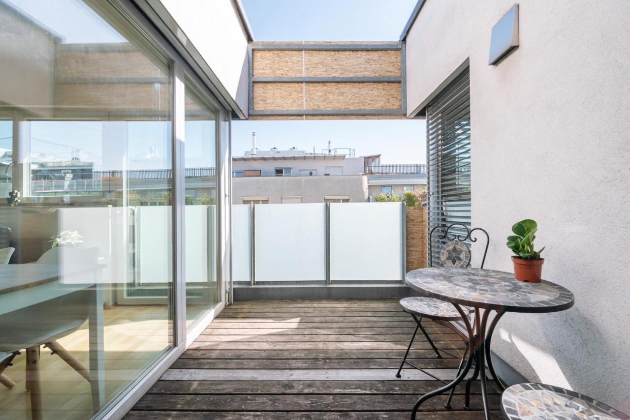 Helles, Neues Dg Apartment Mit Blick Zum Donauturm Vídeň Exteriér fotografie